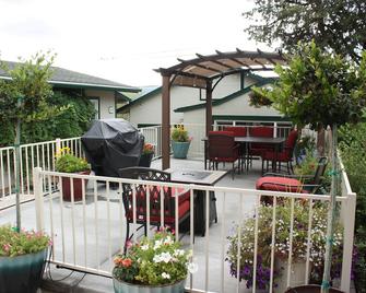 Cozy 1 Bedrm/1 Bth, Walk to Downtown, Pet Friendly, Fenced yard, Covered Patio - Prescott - Patio