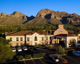 Fairfield Inn & Suites by Marriott Tucson North/Oro Valley - Oro Valley - Edificio