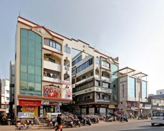 Hotel Kirti - Jamnagar - Building