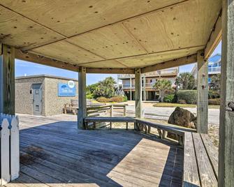 Atlantic Beach Studio with Community Pool! - Atlantic Beach - Patio