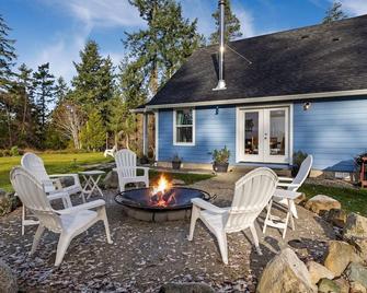Charming Cottage Near Roche Harbor! (Bsb) - Roche Harbor - Patio