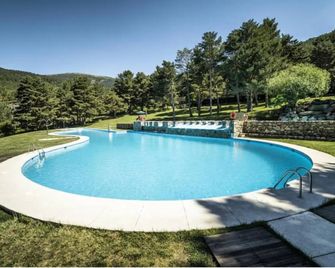 La Holandesa - Cercedilla - Басейн