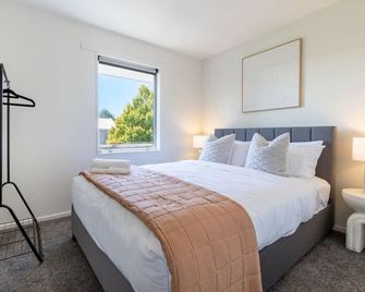 6BR Home Walk to Wolfbrook Arena and Hagley Park - Christchurch