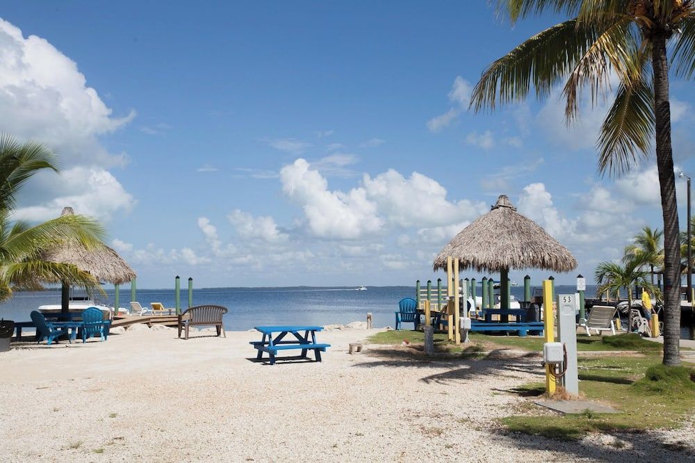 Captain Jax - קי לארגו - חוף