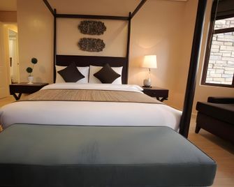 Crosswinds Resort Suites - Tagaytay - Bedroom