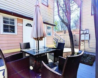 Elegant 1bed Montrose-Cinqueterre@theitalianplaza - Houston - Patio