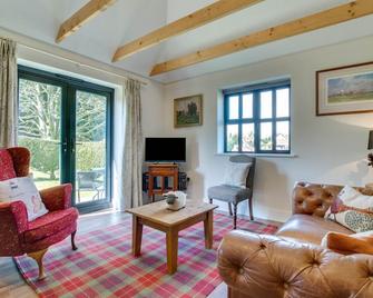 2 Hilltop Cottages - Sevenoaks - Living room