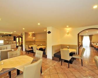 Doppelzimmer Ohne Balkon - Pension Piovesan - Latschach - Restaurant