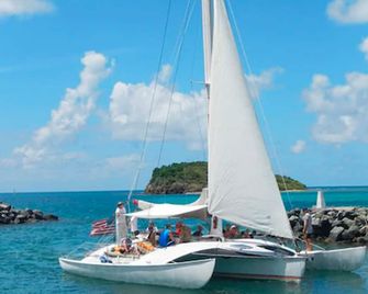 Tamarind Reef Resort Spa & Marina - Christiansted