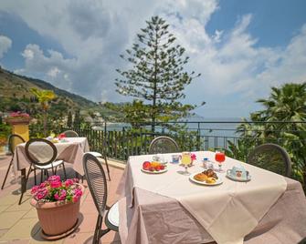 Hotel Baia Delle Sirene - Taormina - Balcony