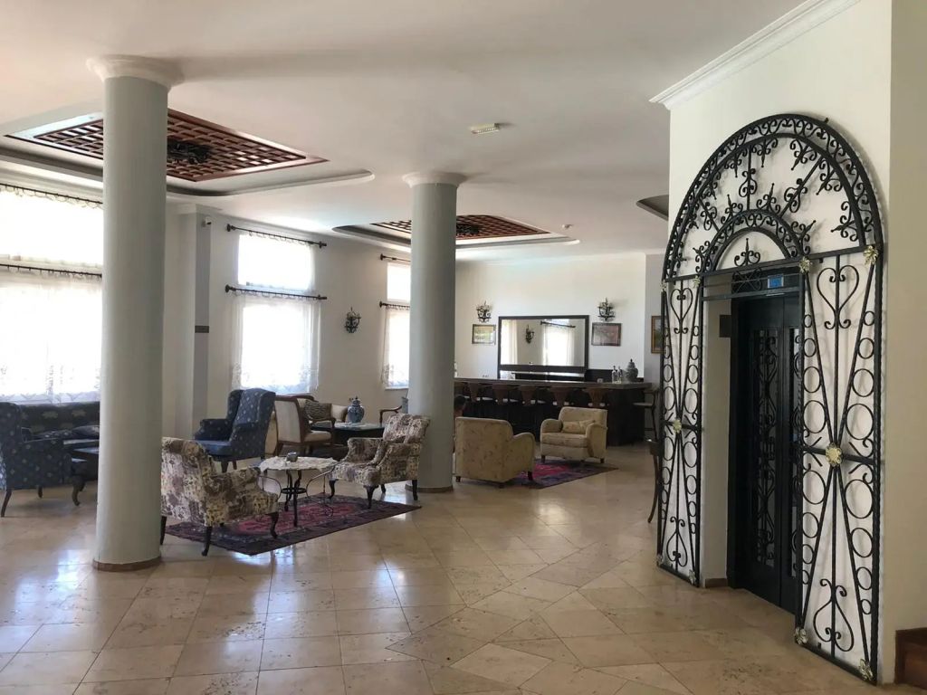 Sevki Bey Hotel - אלניה - לובי