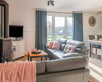 Holiday home in Sourbrodt on the outskirts - Sourbrodt - Sala de estar