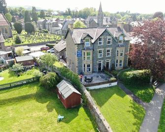 Bronwye Guest House - Builth Wells - Building