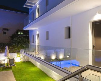 Sigma Luxury Rooms - Sivota