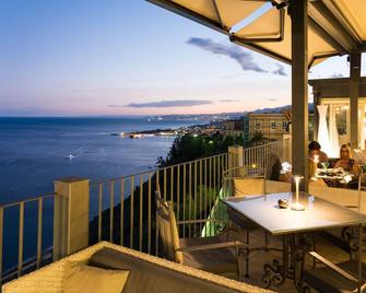Hotel Metropole Taormina - Taormina - Balcón