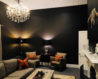 The Dudley Boutique Hotel - Daylesford - Living room