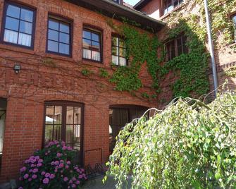 Hotel Wilhelmshof - Ribnitz-Damgarten - Building
