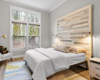 Modern Retreat in Mt Hood Oregon Resort - Mount Hood Village - Bedroom