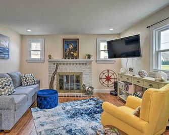 Charming Cape Charles Vacation Rental Ho - Cape Charles - Salon