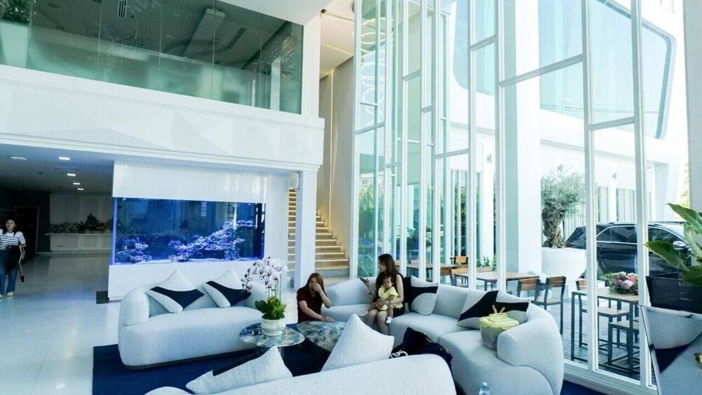 جلاسيير هوتل كون كاين