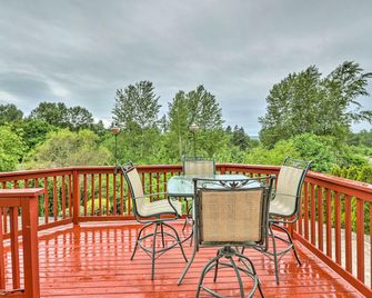 Spacious Kent Home Great for Large Families! - Kent - Balcony