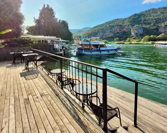 Arp Dalyan - Dalyan (Mugla) - מרפסת