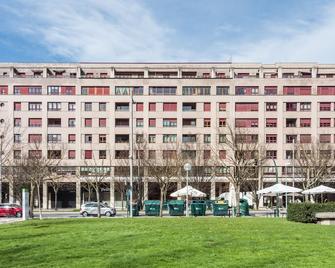 Gestion de Alojamientos Rooms - Pamplona - Building