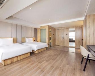 Atour Hotel Guiyang North Railway Station - Guiyang - Bedroom