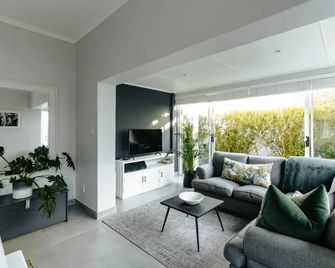 Kingswood Manor No.17 - George - Huiskamer