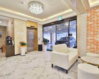 Jinhae 701 Hotel - Changwon - Lobby