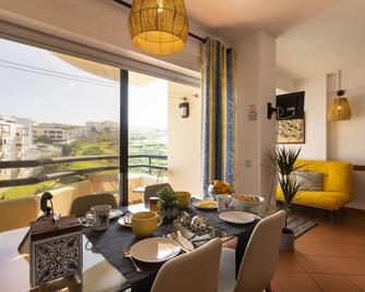 A Torre By Acasadascasas - Ericeira - Essbereich