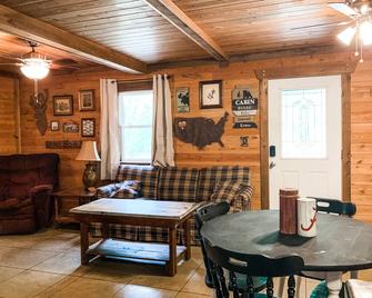 Skyline Cabin Minutes to Walls of Jericho - Scottsboro - Dining room
