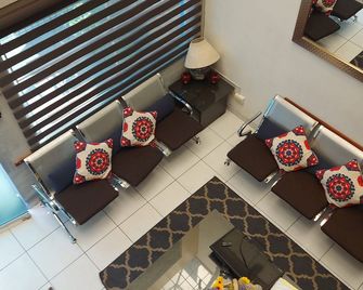 Casa D Miros Hospedaje Para Familias y Grupos - Guadalajara - Sala de estar