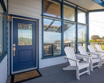 Beautiful Moonstone Beach Rental Just Steps Away From the Boardwalk! - Cambria - Balcón