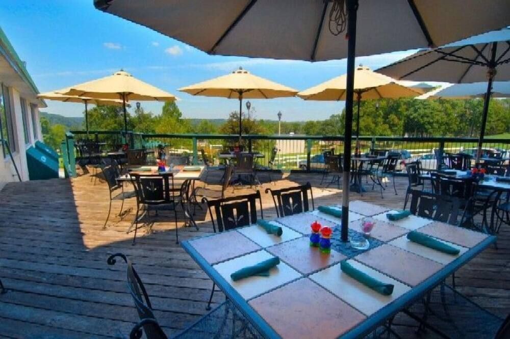 Lakeview Golf Resort - Morgantown - Patio