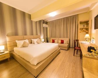 Hotel Baron - Tirana - Bedroom
