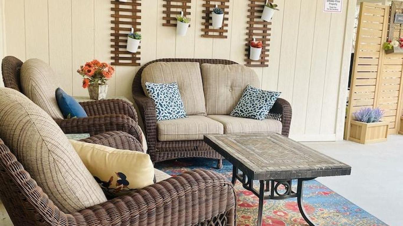 เดอะแลมบ์ เรสต์ อินน์