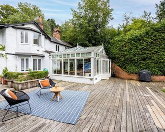 Expansive Countryside Cottage - Maidenhead - Patio