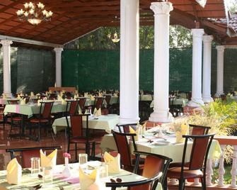 Radiant Resort - Bangalore - Restaurante