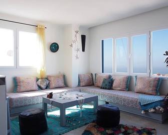 Logt Ensoleille Face Atlantique Terrasse Solarium - Tamraght - Wohnzimmer