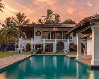Mandalay - Ahangama - Pool