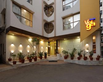 Hotel Volga - Ahmedabad - Building