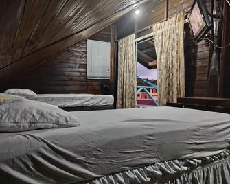 Cabana rústica a 900m da Praia da Ribanceira - Imbituba - Chambre
