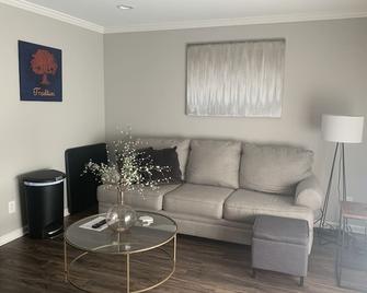 Stylish Stay Near AU Stadium and Downtown! - Auburn - Stue