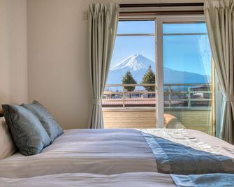 Fuji Viewest Villa Rakuwa - Fujikawaguchiko - Habitación
