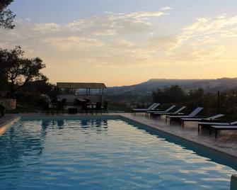 The Ulivi Residence, Superior Room - Campofilone - Piscina