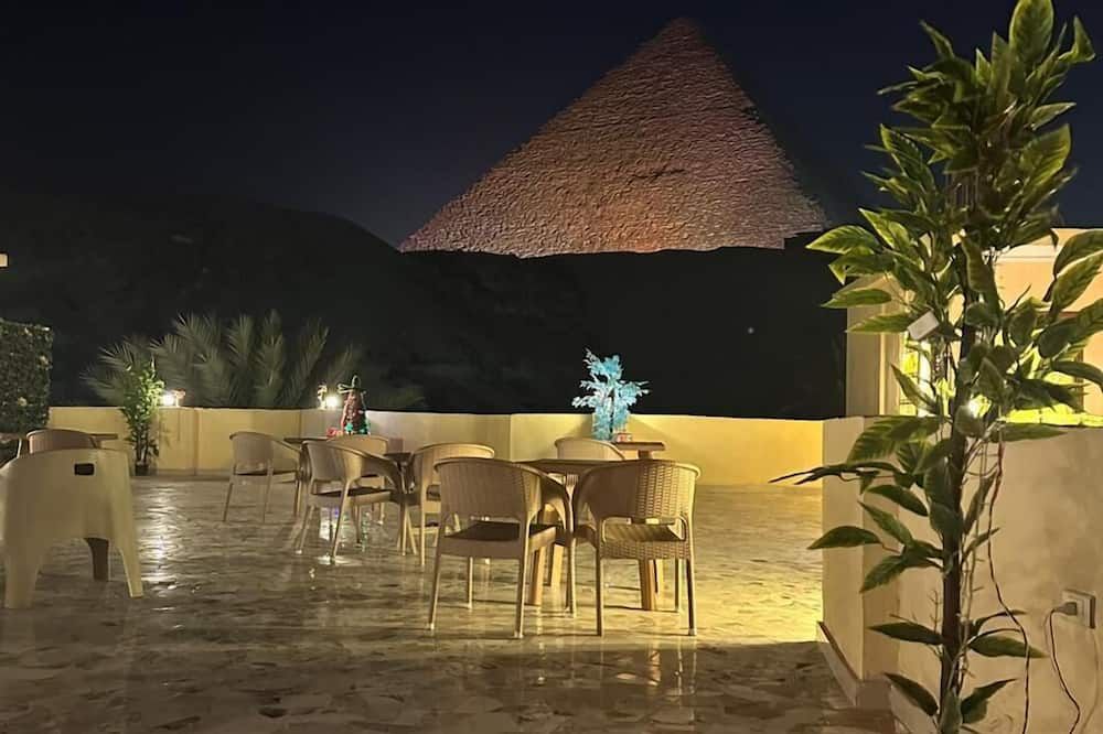 Crystal pyramid inn - Kairo