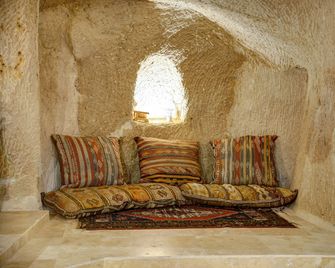 Karma Cappadocia - Uchisar - Вітальня