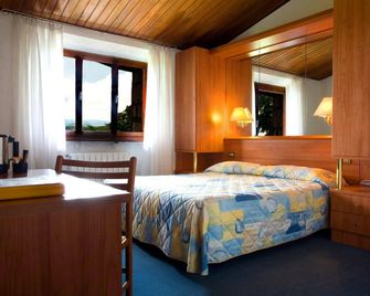 Hotel Rifugio Prategiano - Montieri - Habitación