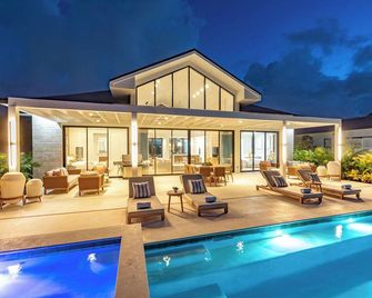 Villas at Blue Mountain - Grace Bay - Zwembad